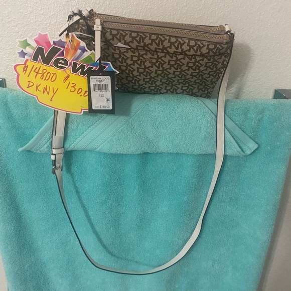 DKNK New Crossbody Bag - Picture 4 of 6